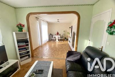 Maison - 84 m² - 4 pièces