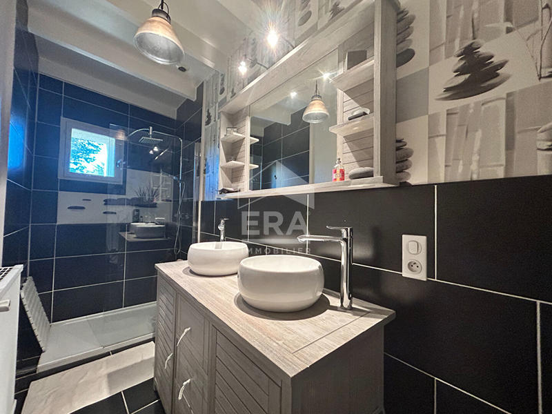 Maison - 512 m² - 14 pièces