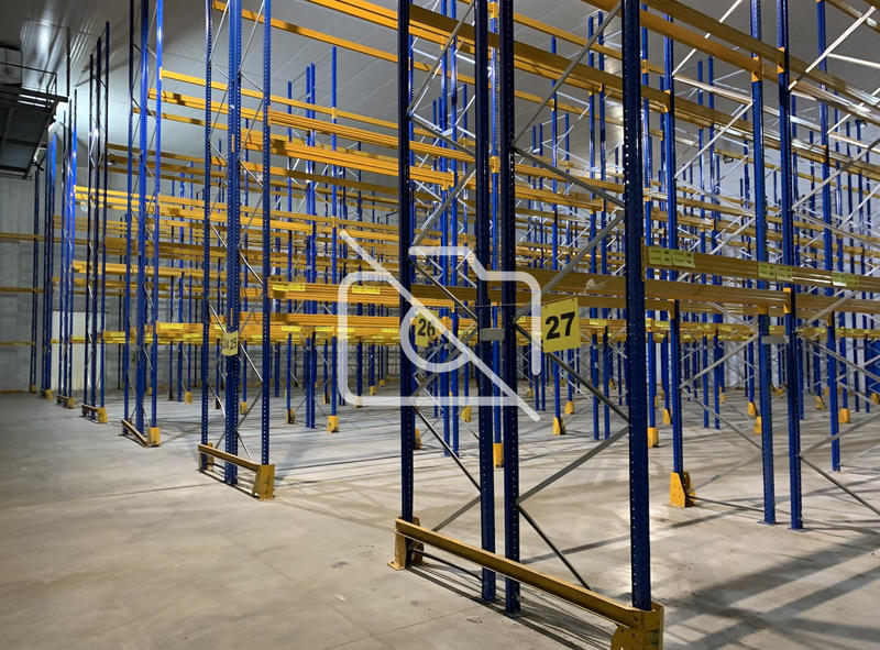 Entrepôt - 3 548 m²