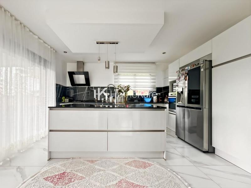 Maison - 155 m² - 5 pièces