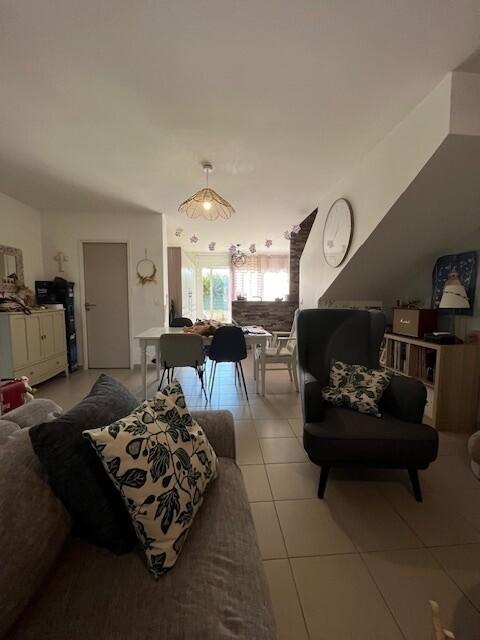 Maison jumelée - 85 m² - 5 pièces