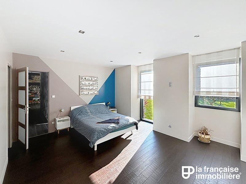 Maison - 231 m² - 6 pièces