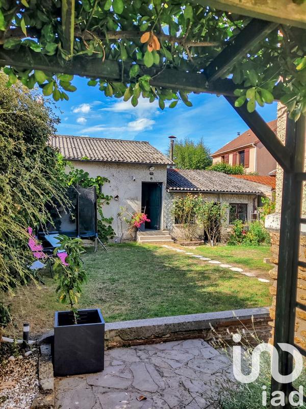 Maison - 97 m² - 6 pièces