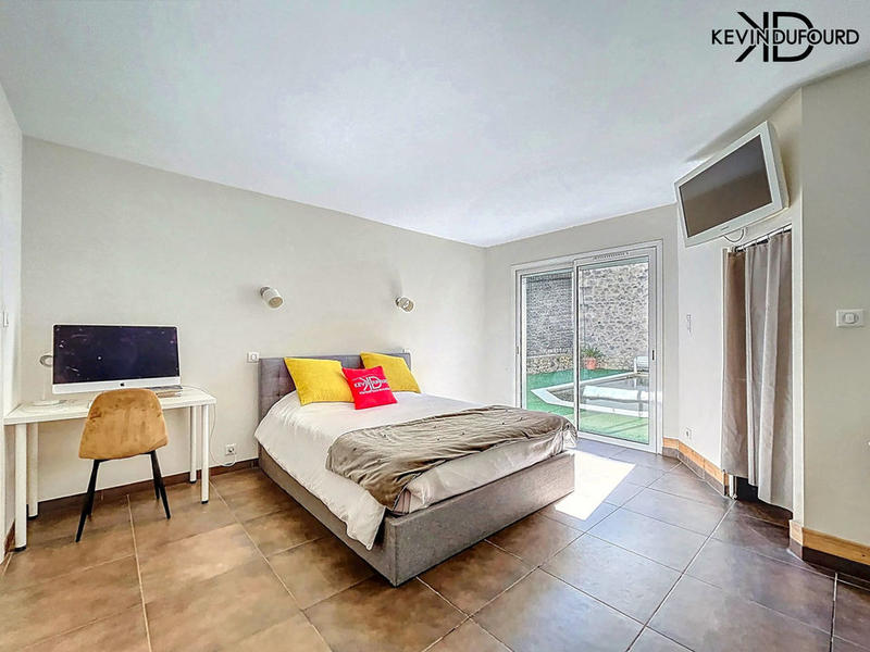 Maison de ville - 180 m² - 7 pièces