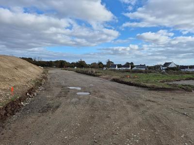 Terrain de lotissements - 301 m²