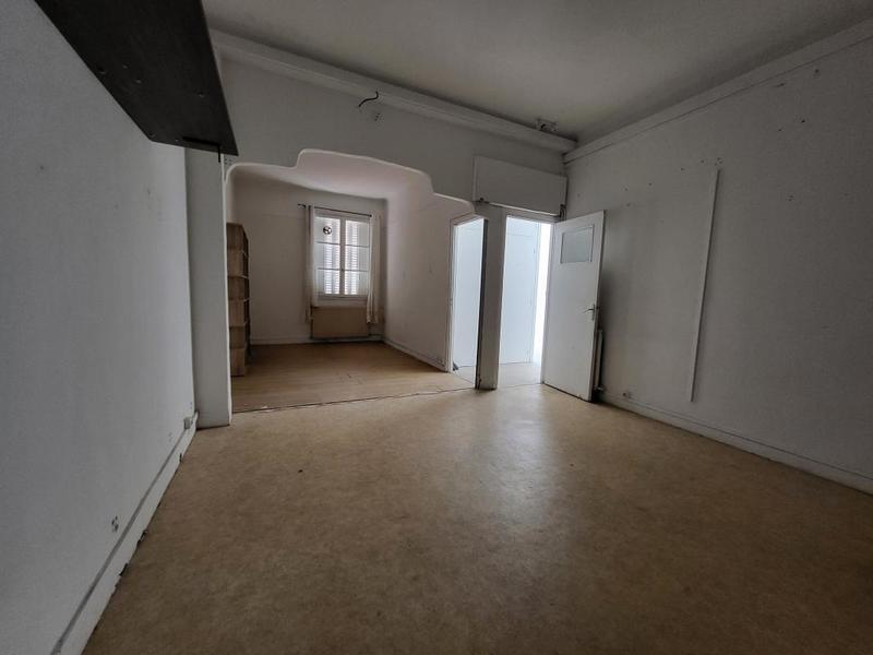 Divers - 49 m² - 2 pièces