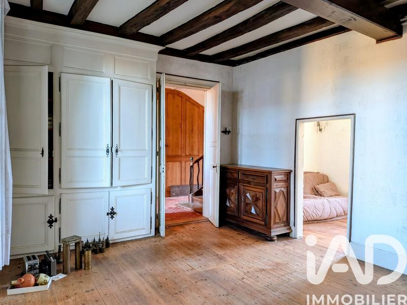 Maison - 235 m² - 10 pièces