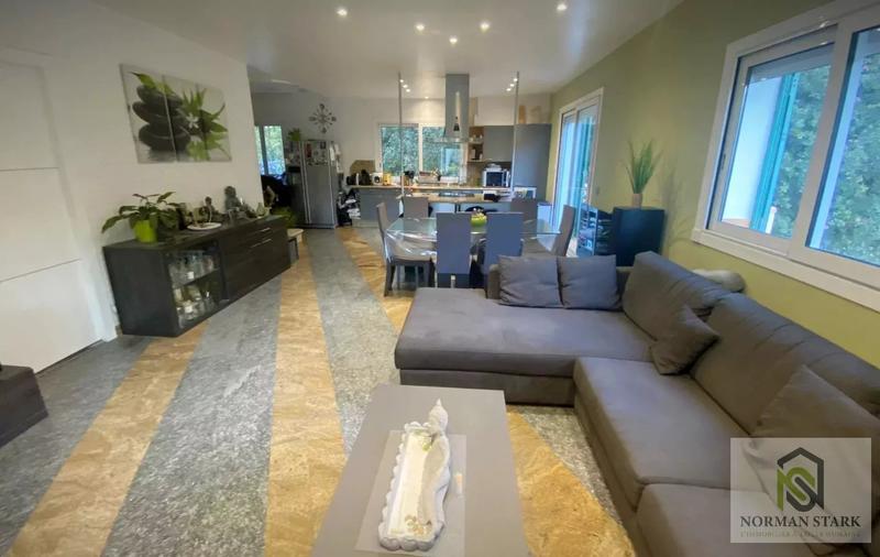 Appartement - 105 m² - 4 pièces