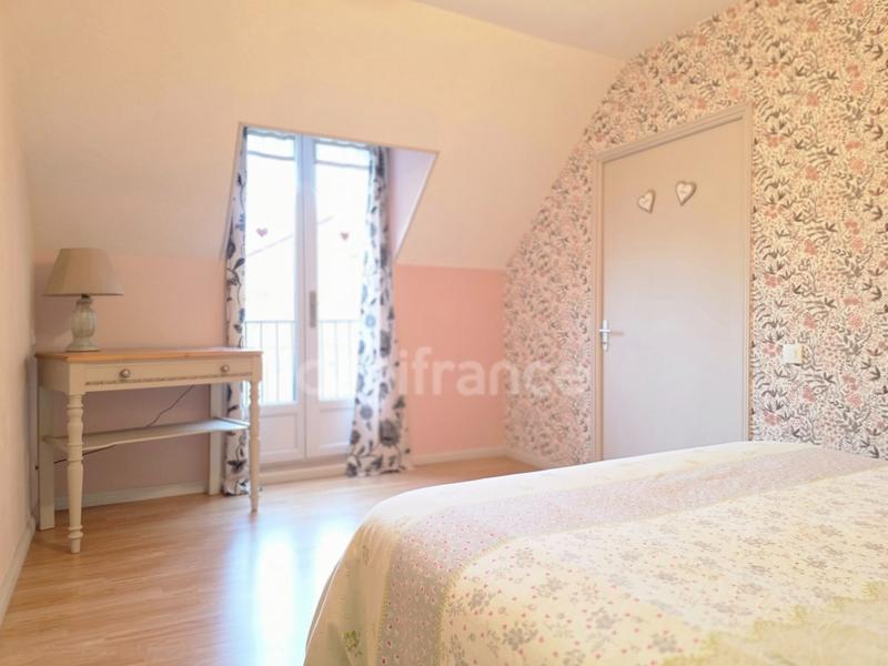 Maison - 176 m² - 7 pièces