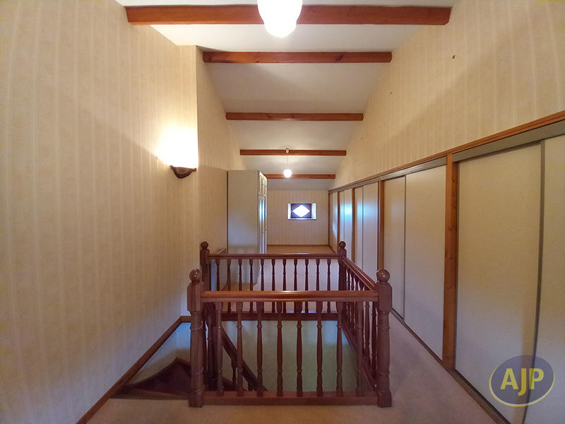 Maison - 192 m² - 6 pièces