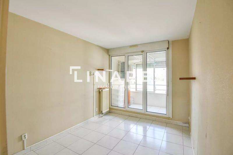 Appartement - 94 m² - 4 pièces