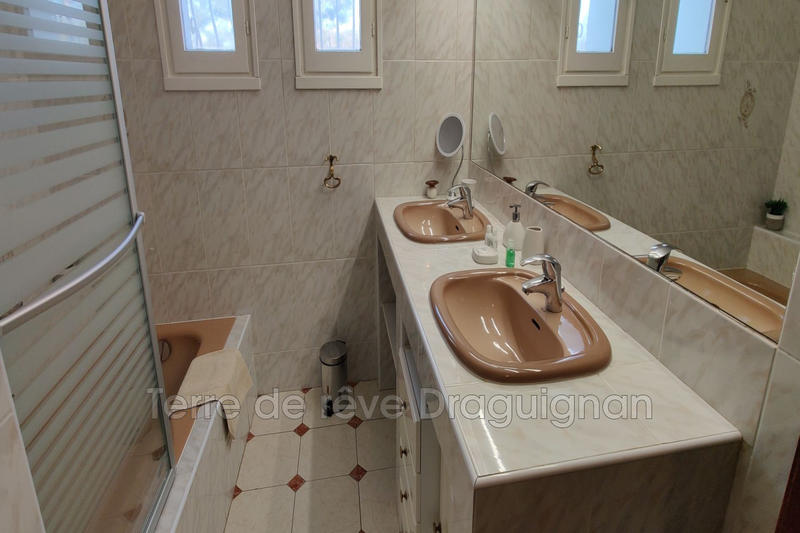 Maison chambre d'hôtes - 330 m² - 11 pièces