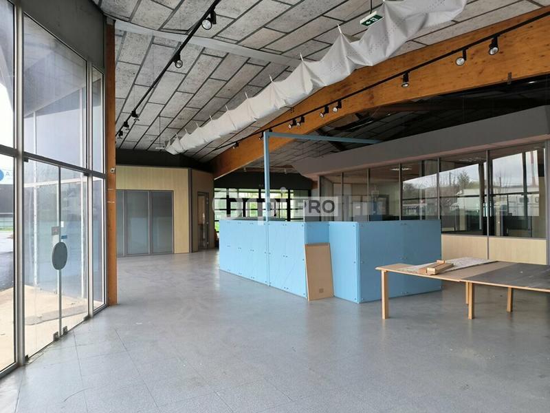 Bureau - 600 m²