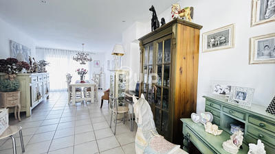 Pavillon - 110 m² - 6 pièces