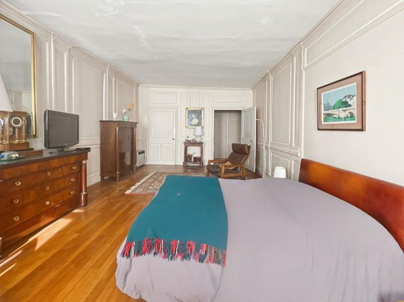 Maison - 335 m² - 12 pièces