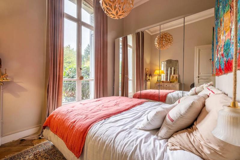 Studio - 185 m² - 5 pièces