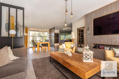 Maison - 138 m² - 5 pièces