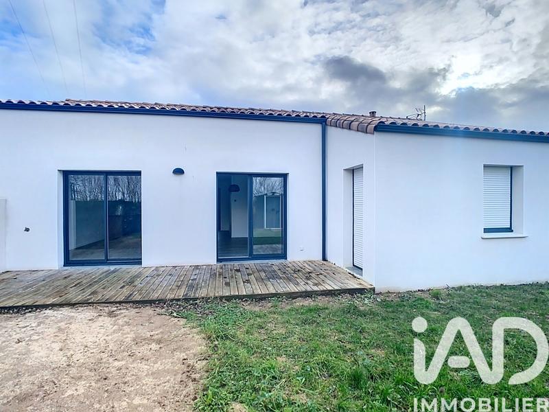 Maison - 95 m² - 4 pièces