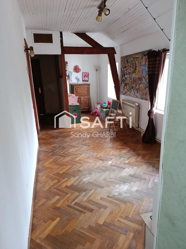 Maison - 172 m² - 8 pièces