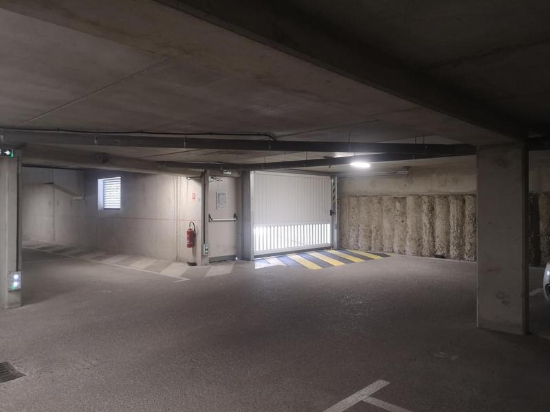 Parking - 13 m²