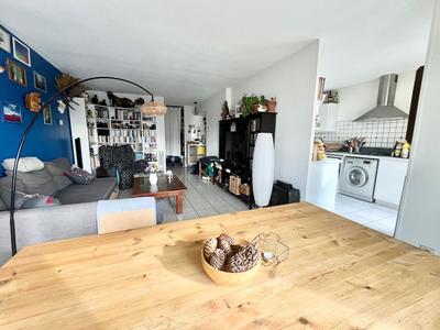 Appartement - 81 m² - 4 pièces