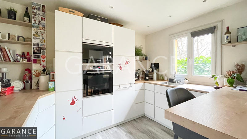 Appartement - 79 m² - 3 pièces