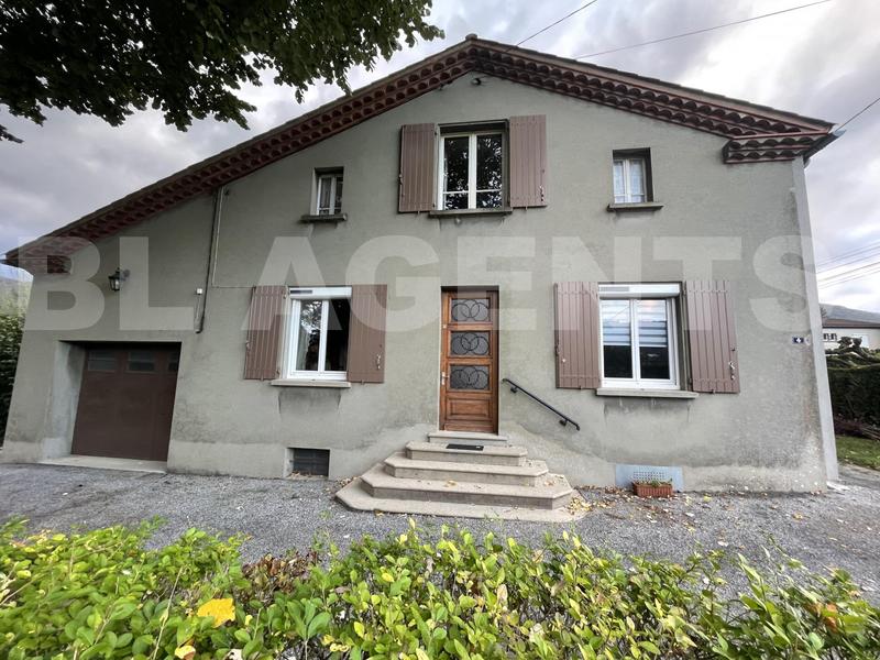 Maison traditionnelle - 125 m² - 5 pièces