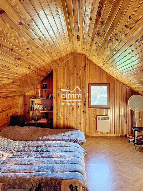 Maison - 95 m² - 5 pièces