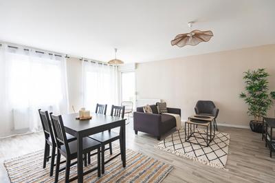 Appartement - 80 m² - 4 pièces