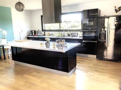 Maison - 135 m² - 5 pièces