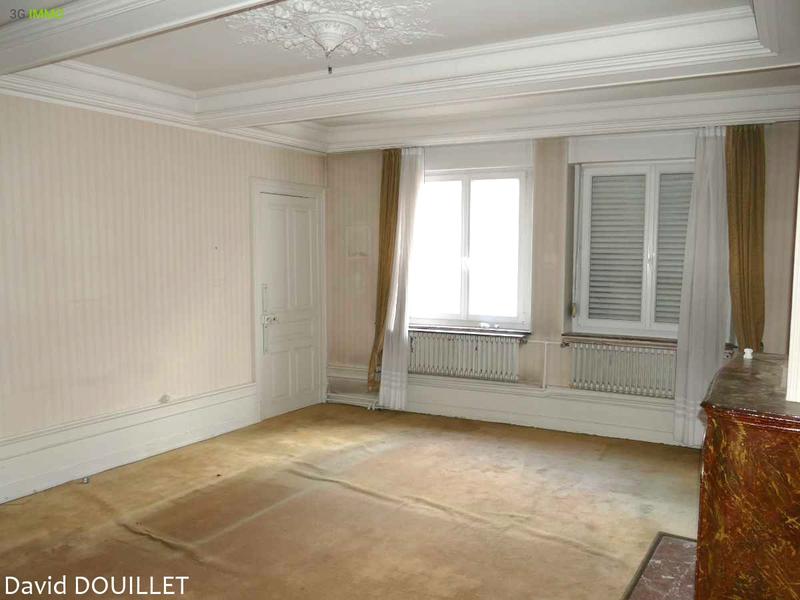 Maison - 245 m² - 14 pièces
