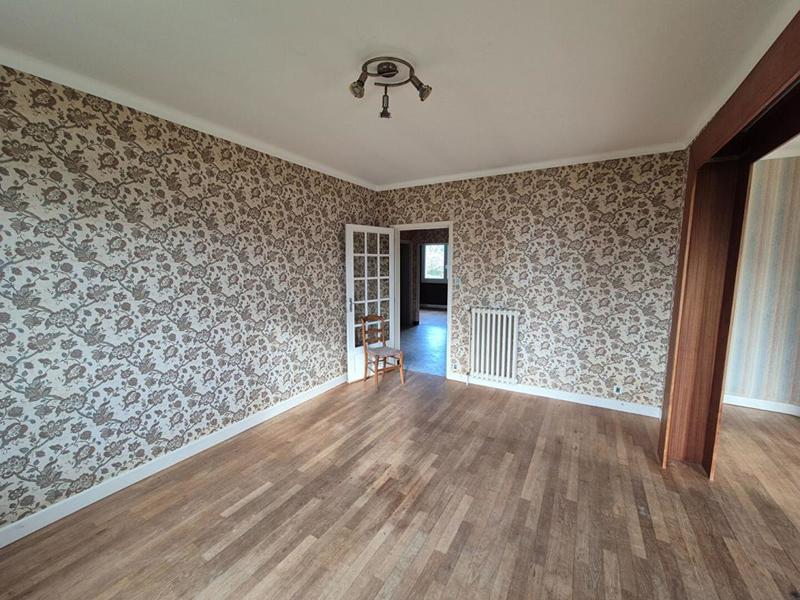 Maison - 204 m² - 7 pièces