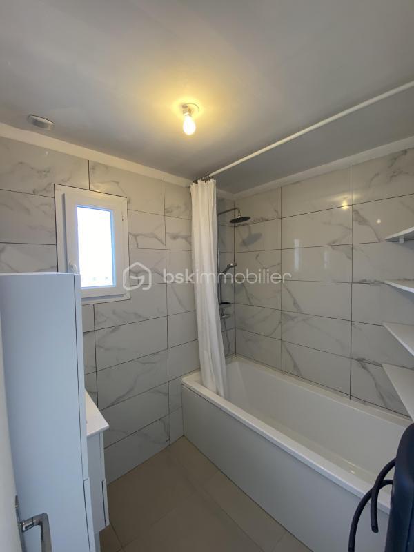 Maison traditionnelle - 102 m² - 5 pièces