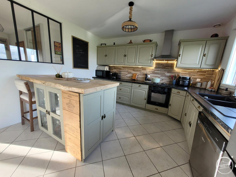 Maison - 95 m² - 3 pièces