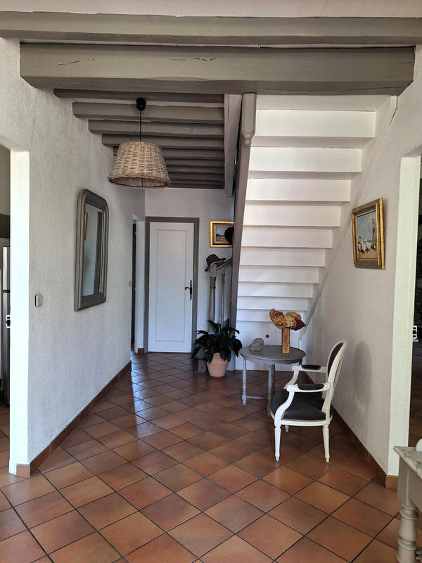 Propriété - 191 m² - 6 pièces