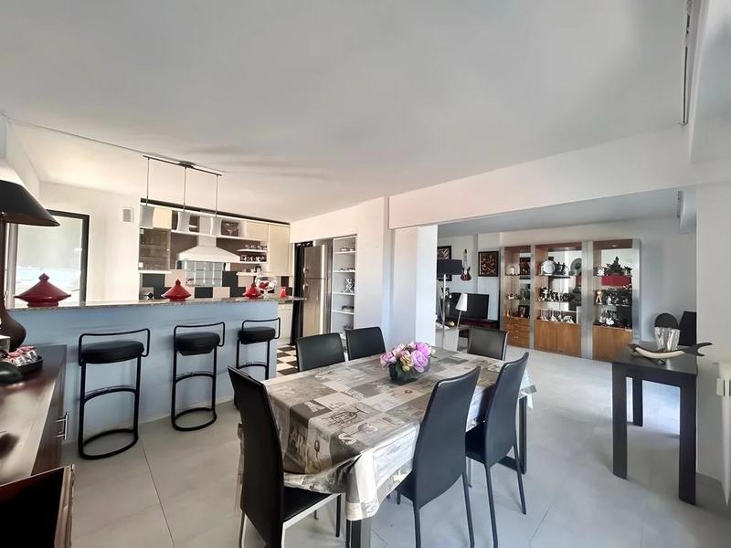 Appartement - 85 m² - 4 pièces