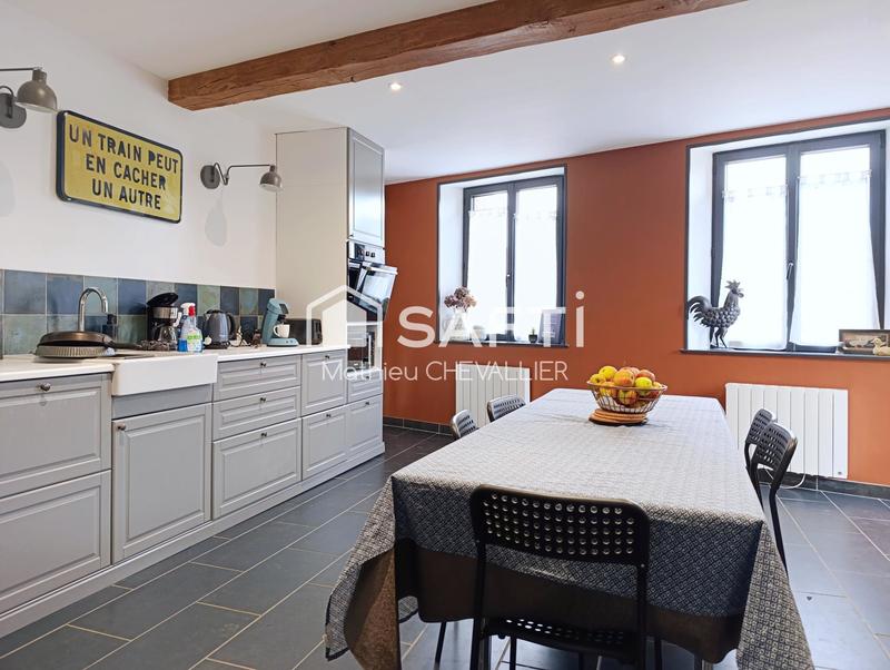 Maison - 254 m² - 11 pièces