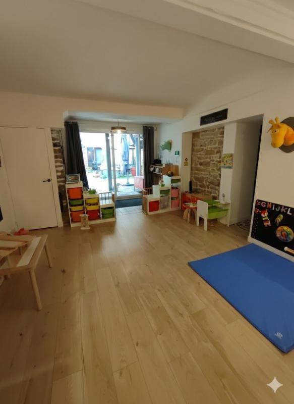 Maison - 205 m² - 7 pièces