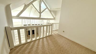 Appartement - 102 m² - 3 pièces