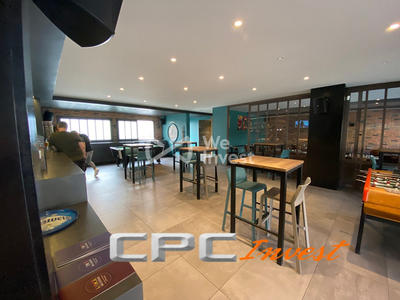 Local commercial - 276 m²