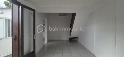 Maison - 96 m² - 4 pièces