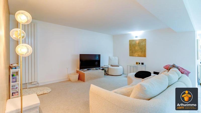 Appartement - 160 m² - 5 pièces