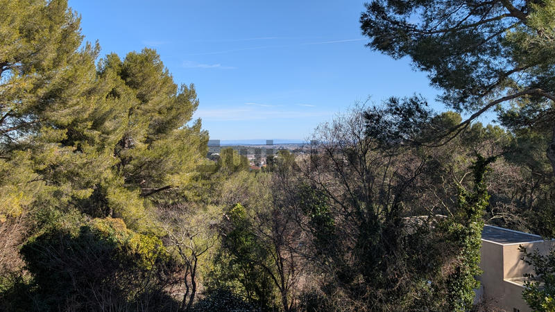 Propriété - 295 m² - 8 pièces