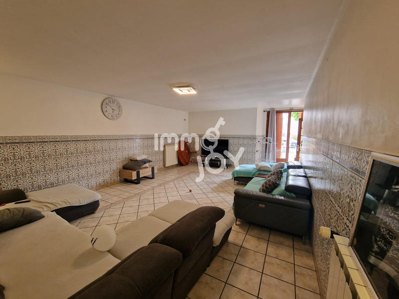 Maison de village - 200 m² - 6 pièces