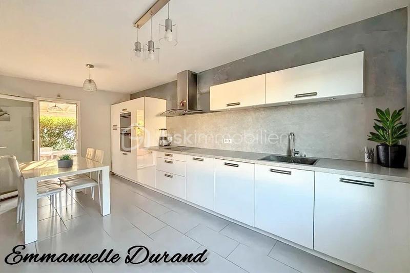 Maison - 170 m² - 7 pièces