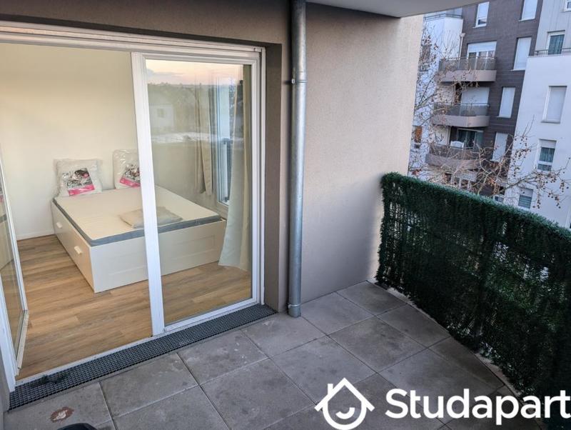 Chambre - 10 m² - 1 pièce