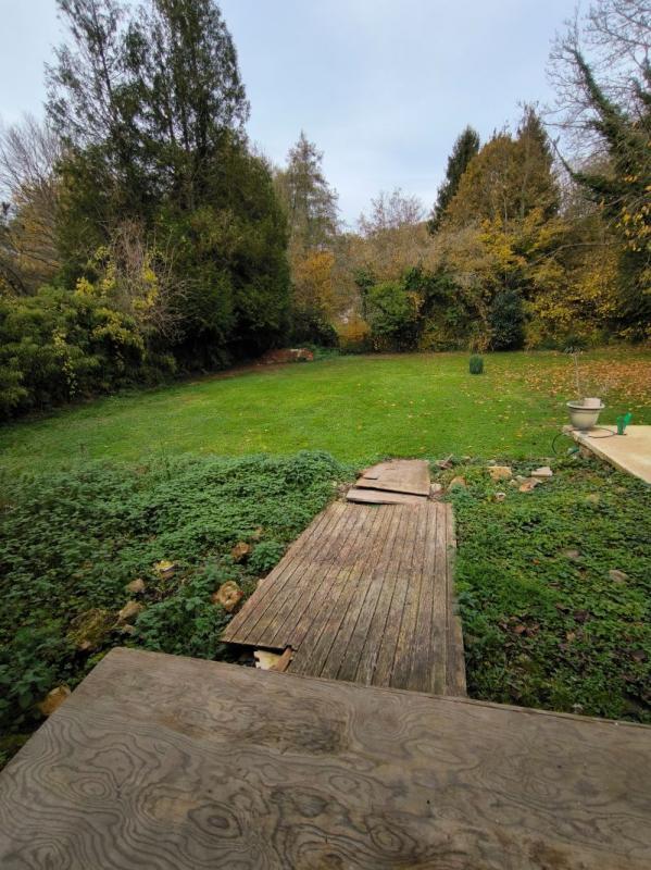 Grange - 597 m² - 1 pièce