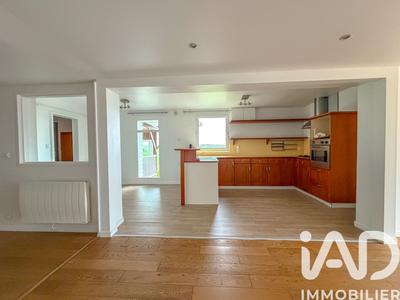 Maison - 135 m² - 5 pièces