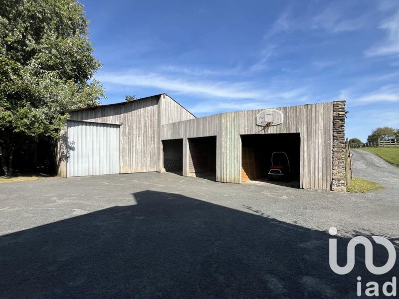 Maison - 180 m² - 8 pièces