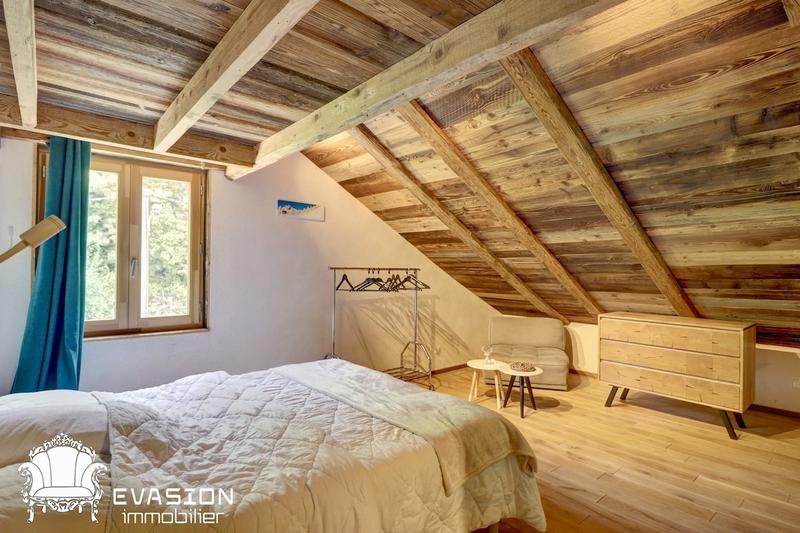 Appartement - 110 m² - 4 pièces